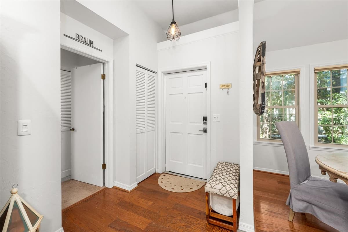 5225 86TH TERRACE — photo 4 of 30