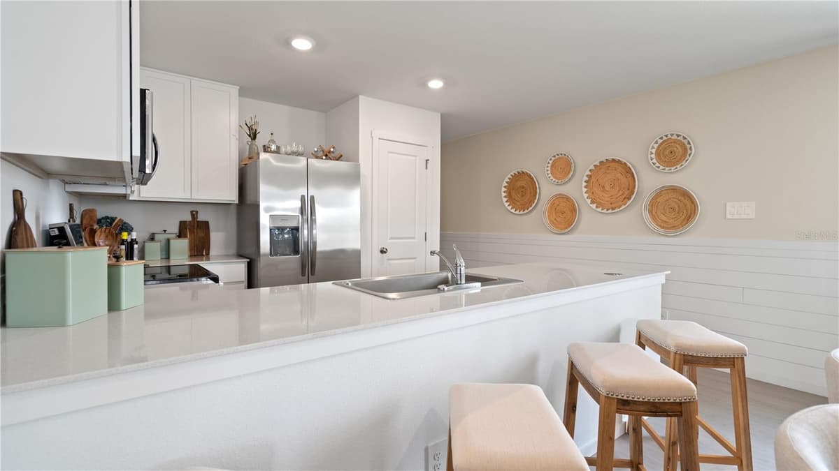 5033 LOGGIA LANE — photo 3 of 23