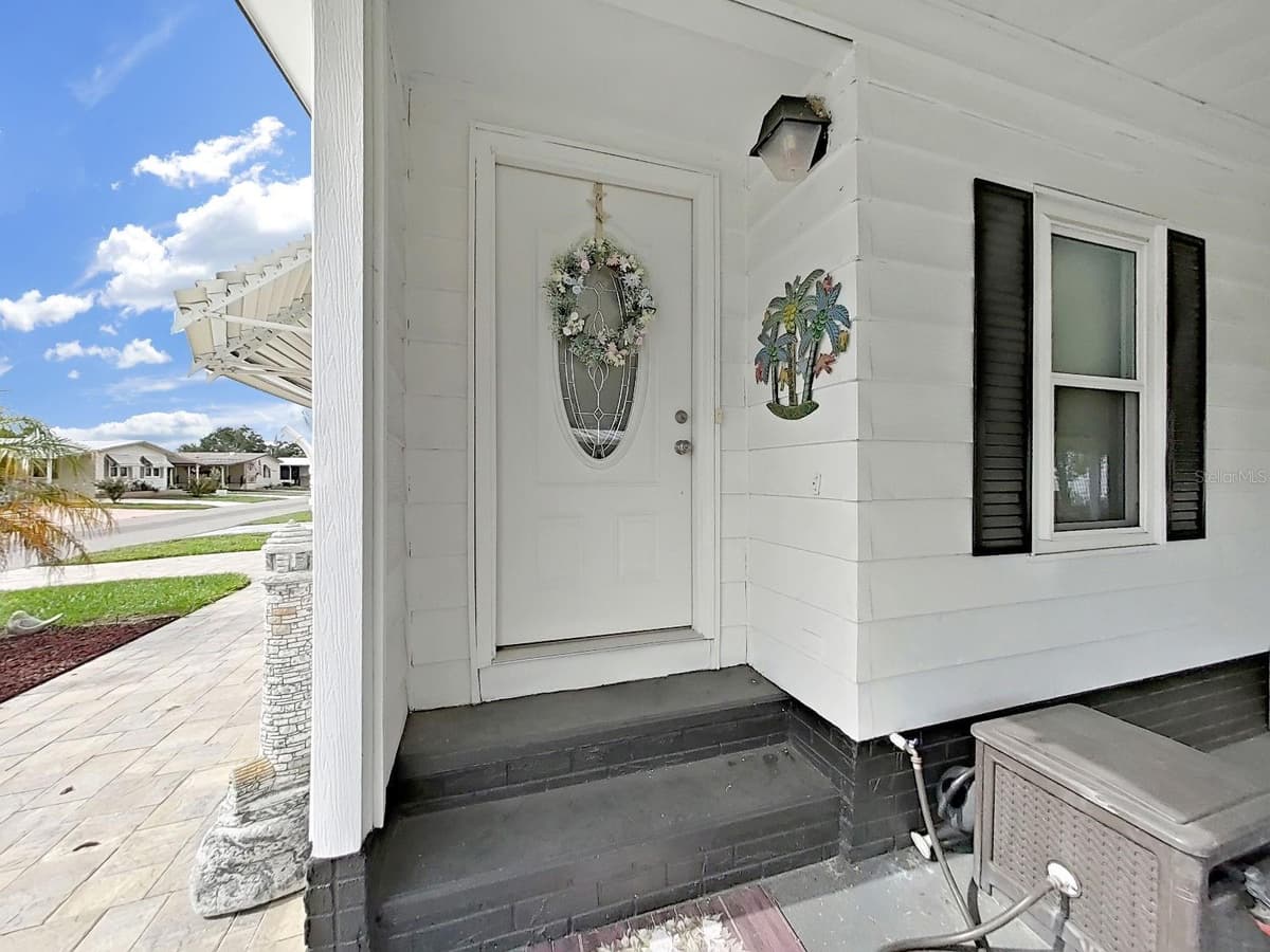 5022 FOXWOOD BLVD — photo 9 of 47