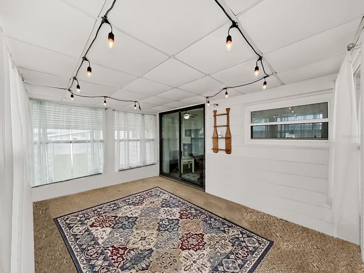 5022 FOXWOOD BLVD — photo 37 of 47