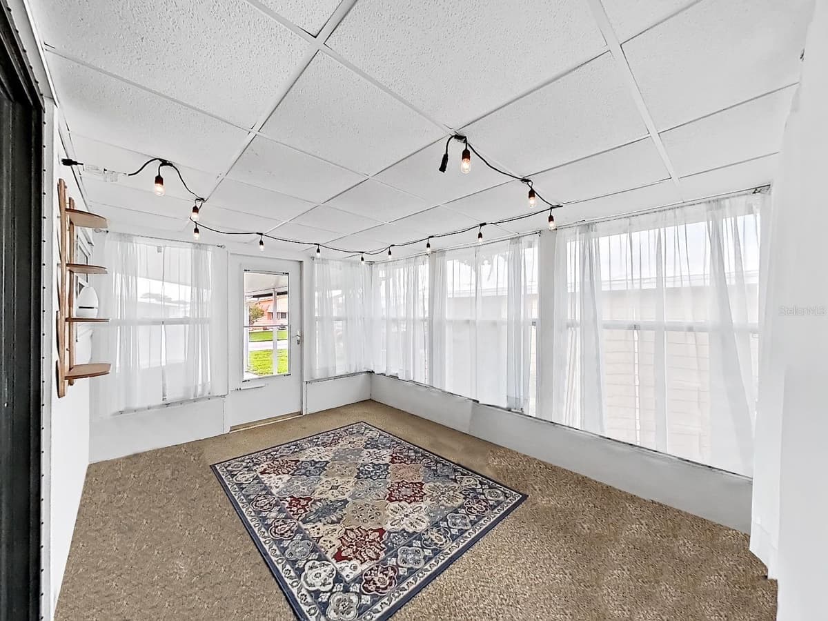 5022 FOXWOOD BLVD — photo 36 of 47