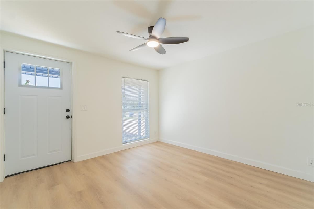 6304 FLORIDA CIRCLE — photo 7 of 25