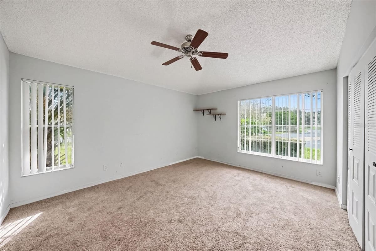 888 FRANKLIN CIRCLE — photo 4 of 26