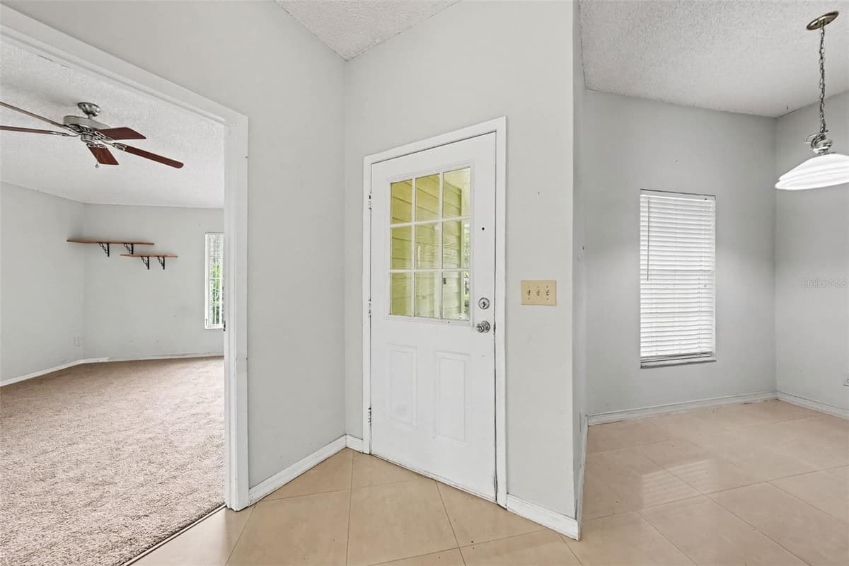 888 FRANKLIN CIRCLE — photo 14 of 26
