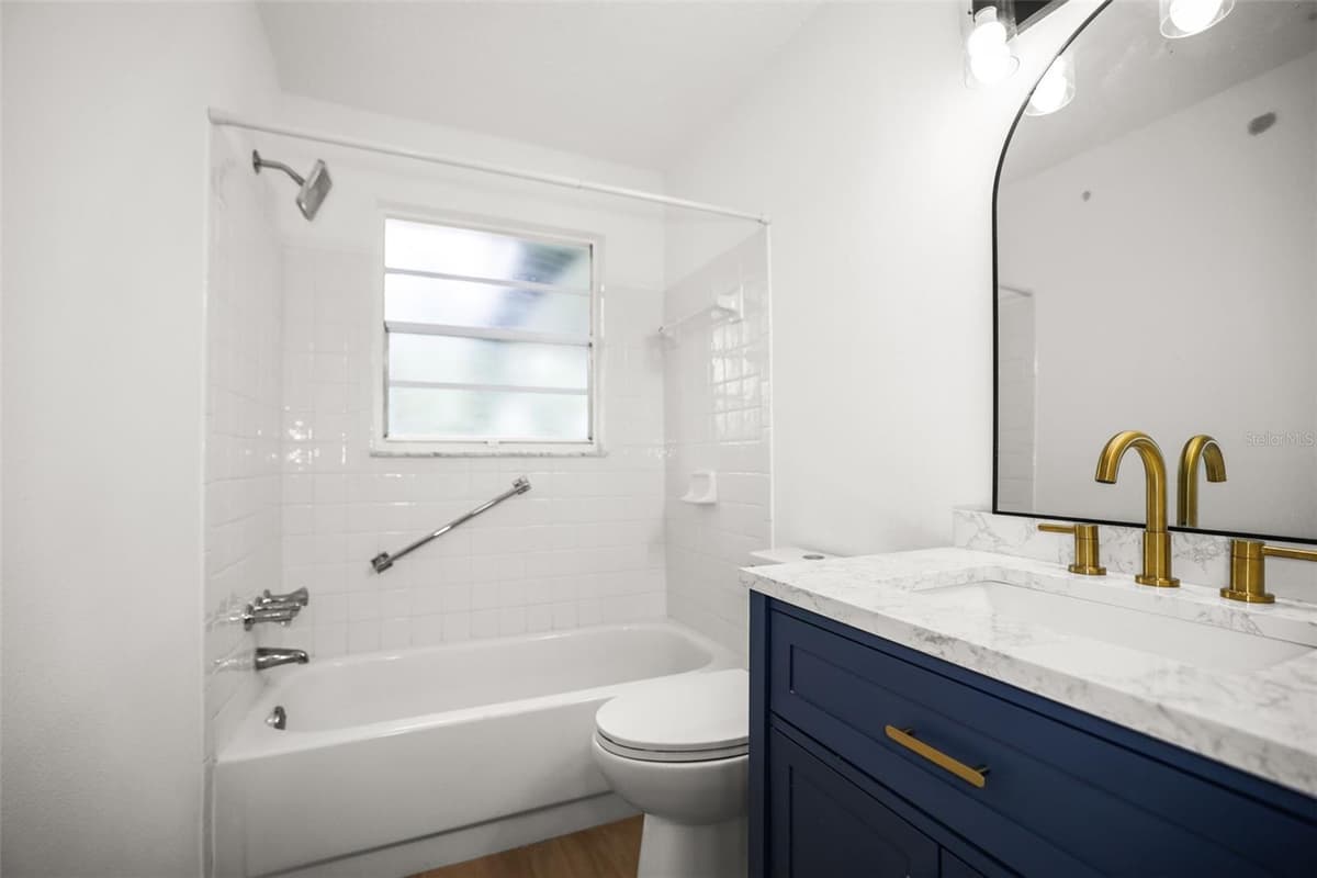 3261 LA VERNE COURT — photo 5 of 39