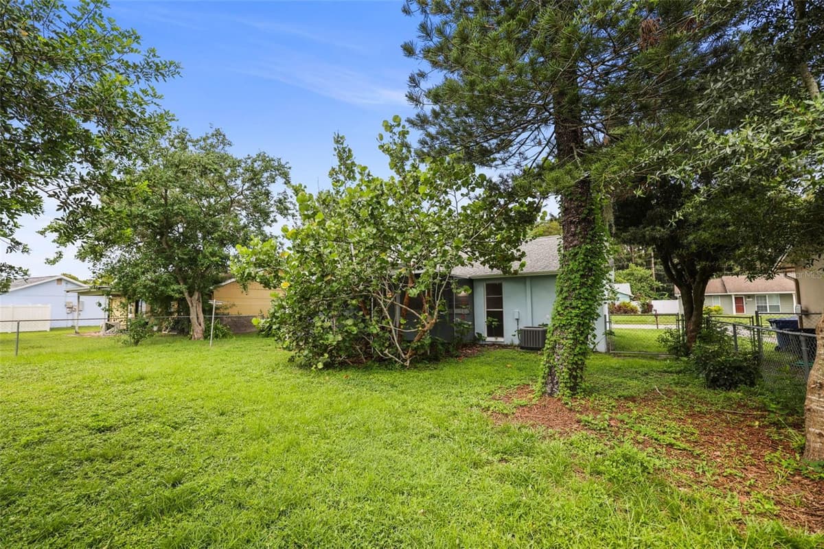 3261 LA VERNE COURT — photo 37 of 39
