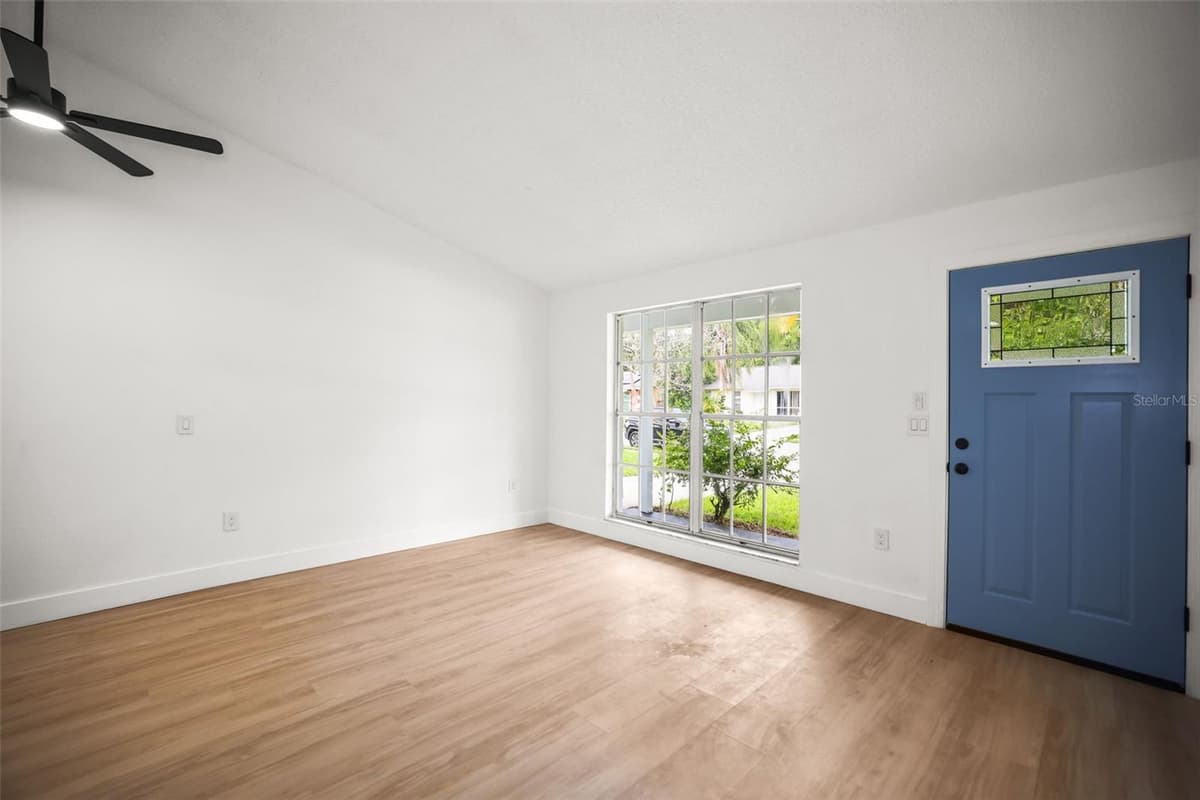 3261 LA VERNE COURT — photo 25 of 39
