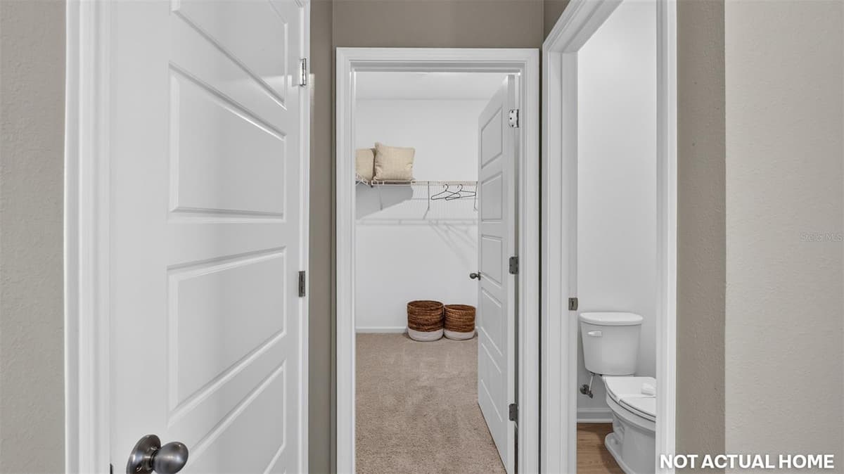 238 HAWTHORN AVENUE — photo 17 of 35