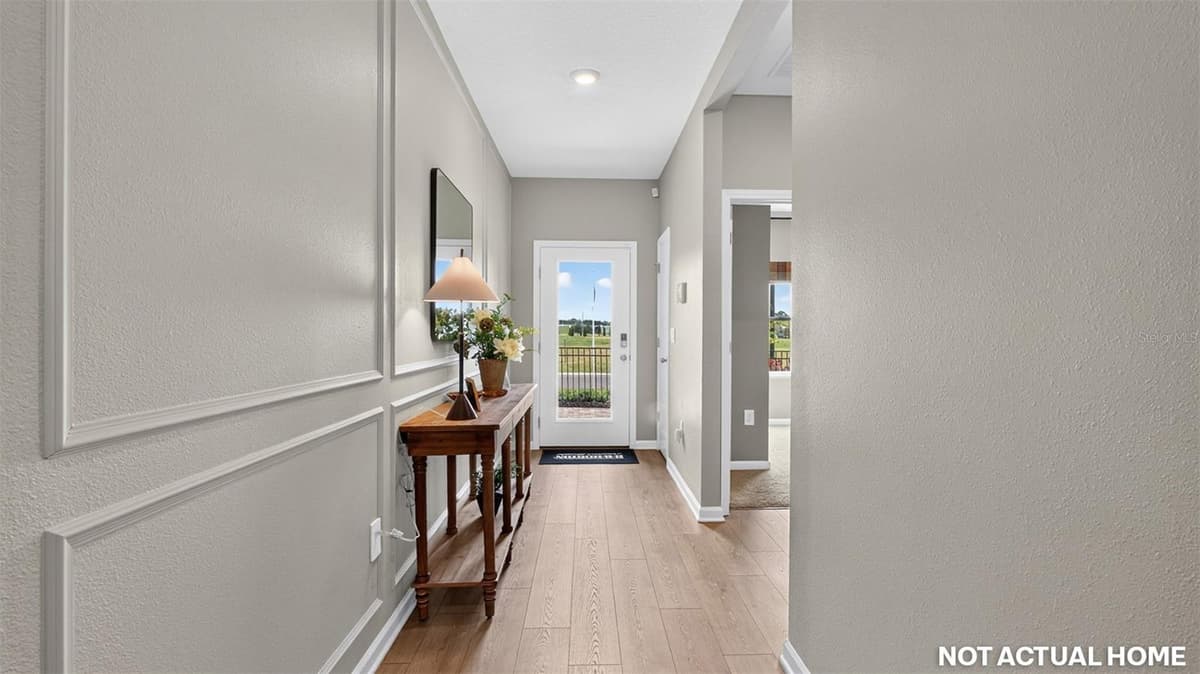 238 HAWTHORN AVENUE — photo 4 of 35