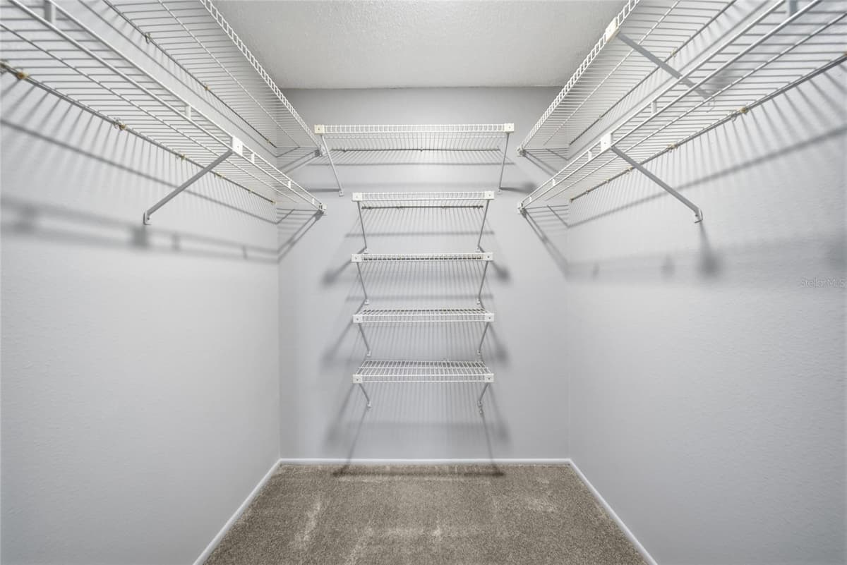 8405 DIVOT WAY — photo 18 of 39