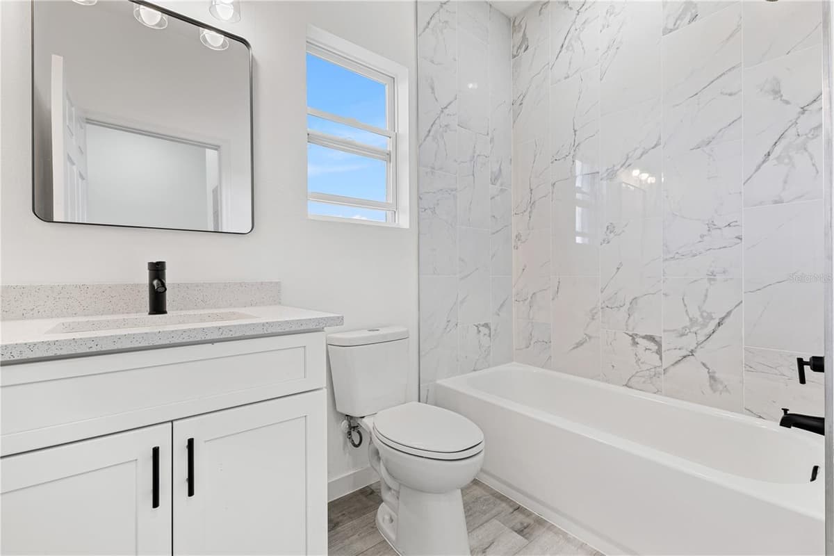 476-474 COLUMBIA COURT — photo 18 of 27
