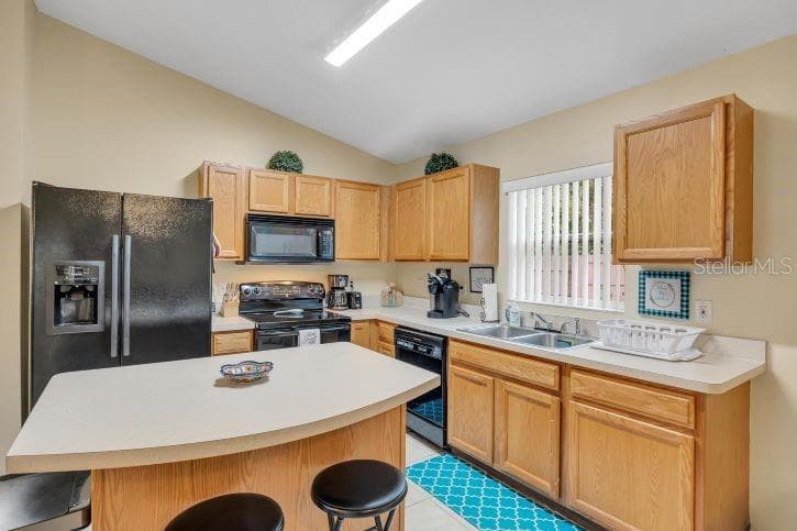 27 PATRIC DRIVE — photo 5 of 16
