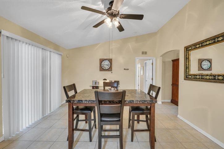 27 PATRIC DRIVE — photo 4 of 16