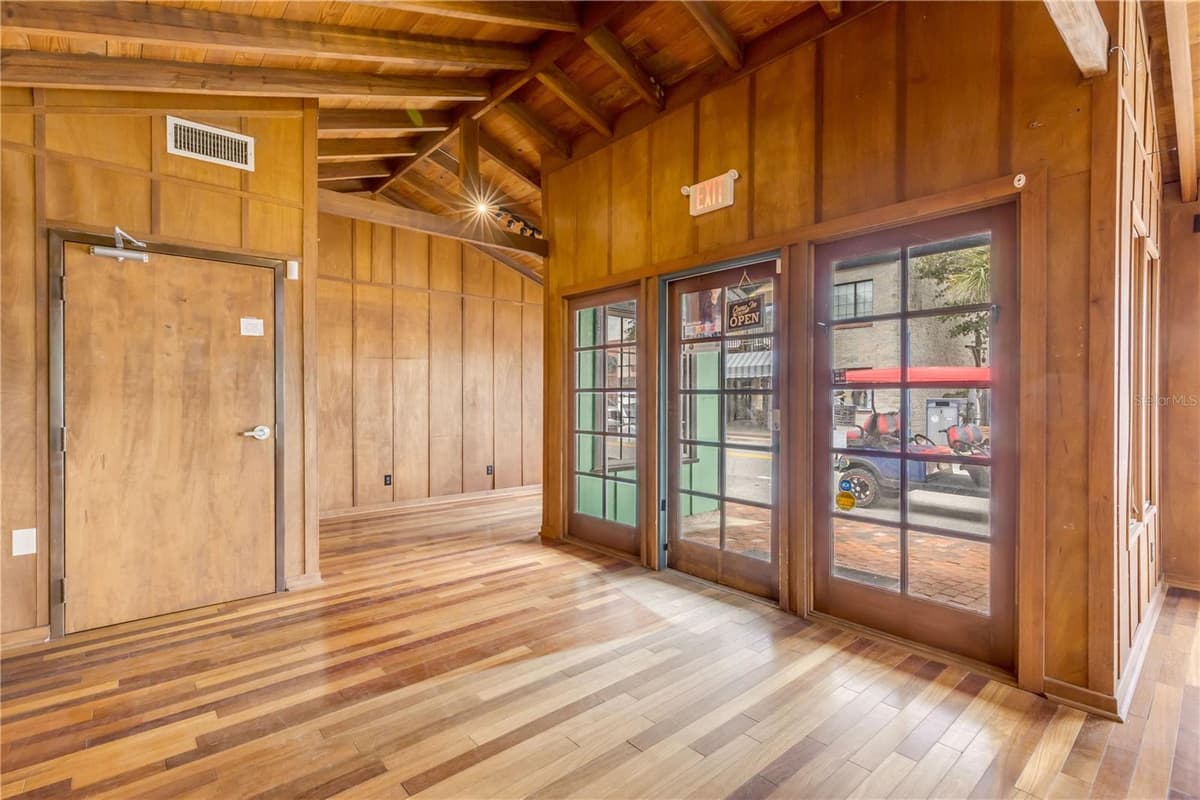 304 FLAGLER AVENUE — photo 10 of 58