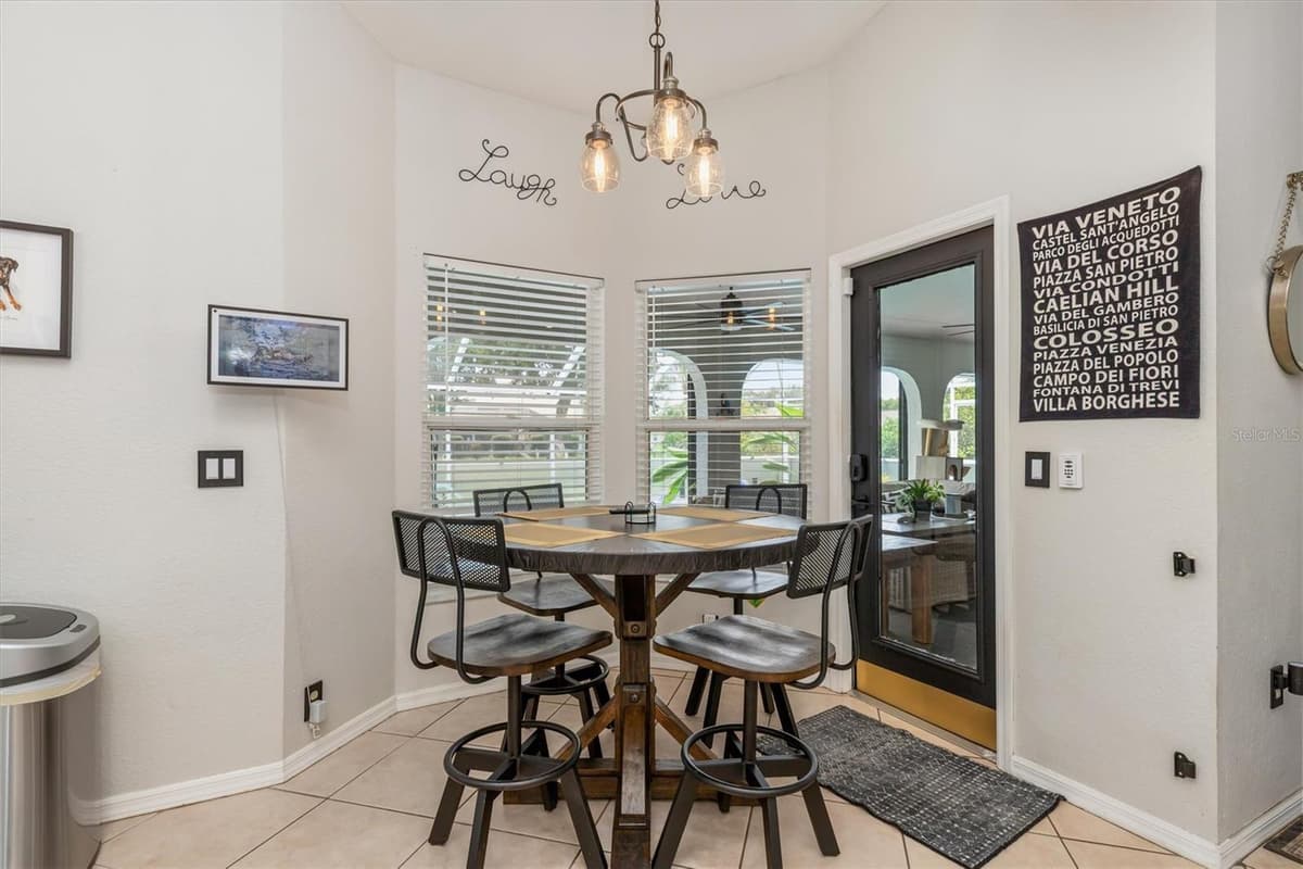 26550 VALPARAISO DRIVE — photo 15 of 52