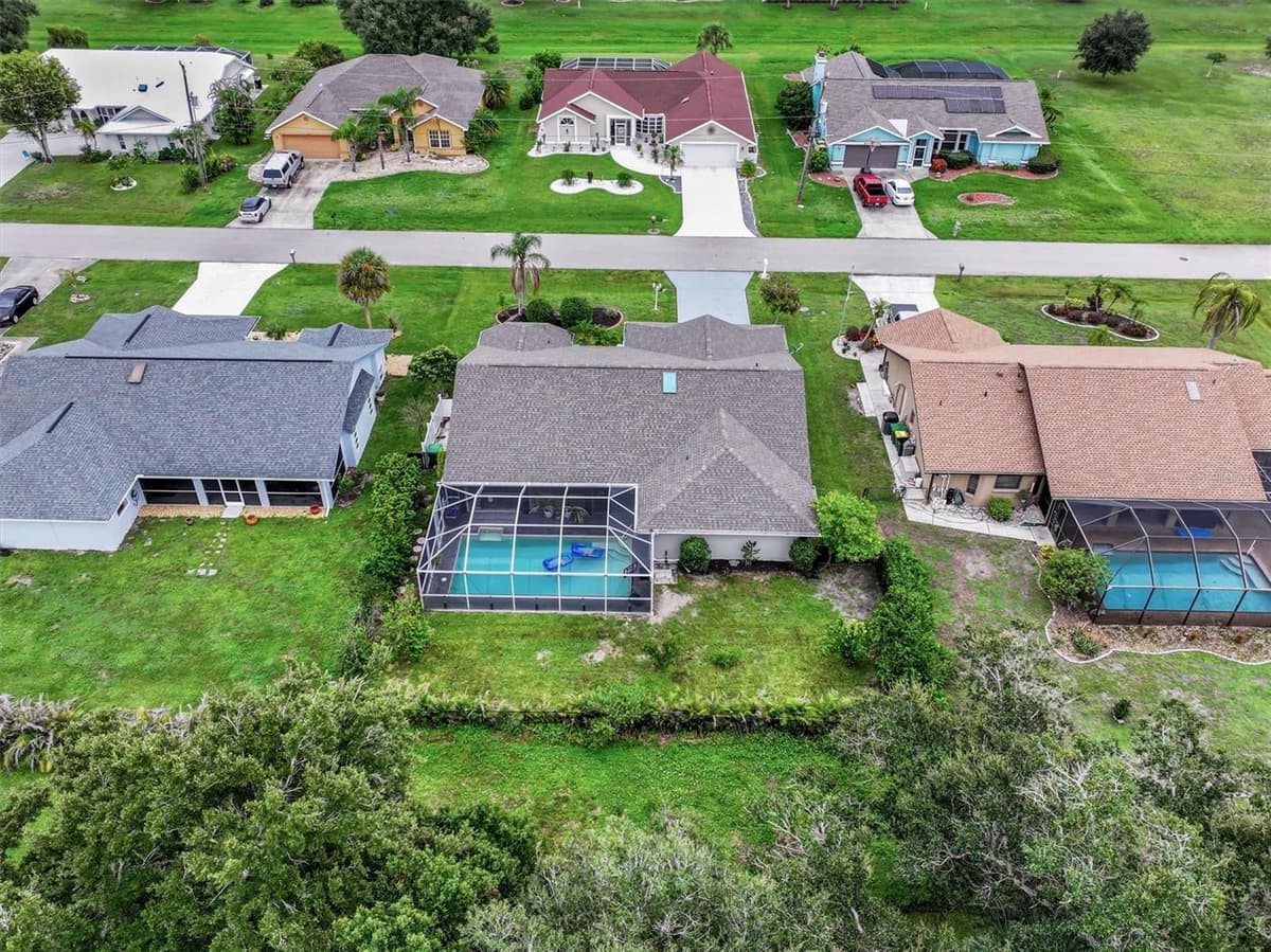 26550 VALPARAISO DRIVE — photo 43 of 52