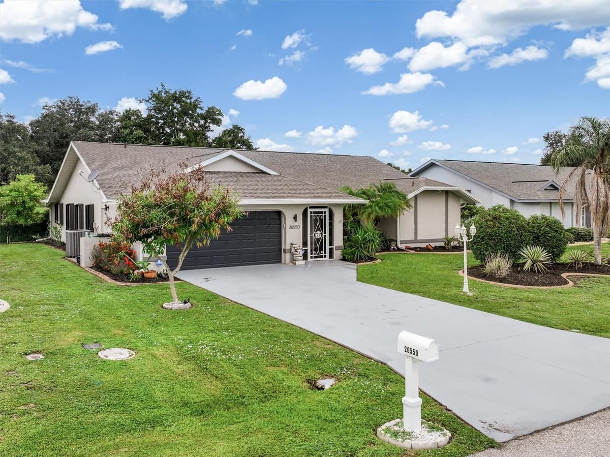 26550 VALPARAISO DRIVE — photo 47 of 52