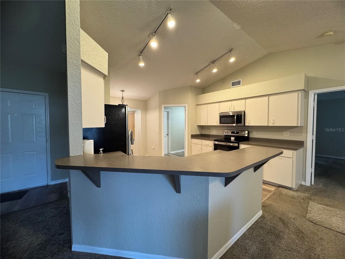 6634 SHEPHERD OAKS STREET — photo 10 of 29