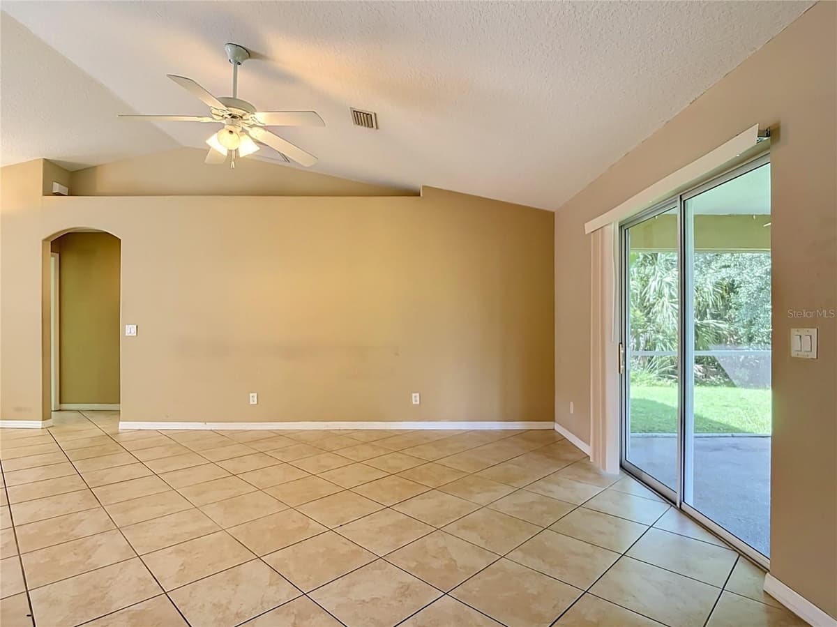 4523 BUTTERFLY LANE — photo 14 of 59
