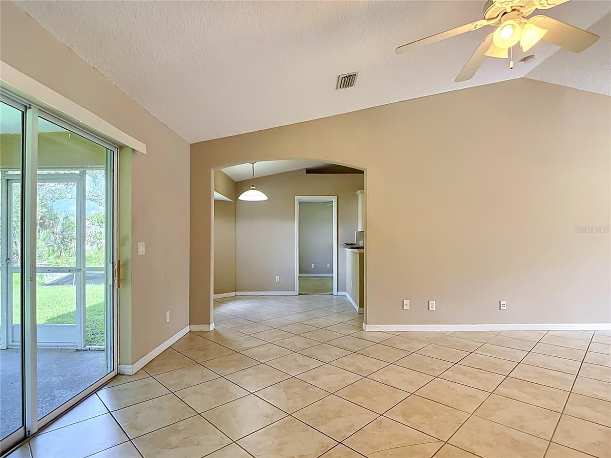 4523 BUTTERFLY LANE — photo 15 of 59