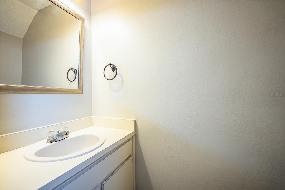 6780 121ST AVENUE — photo 14 of 36