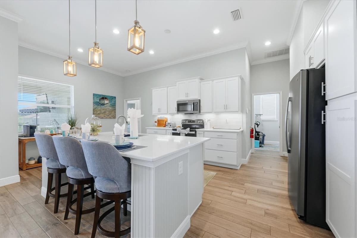 90 BROADMOOR LANE — photo 7 of 46
