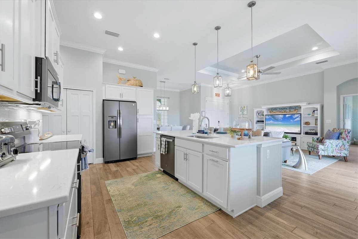 90 BROADMOOR LANE — photo 9 of 46