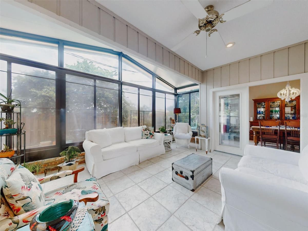 102 COUNTRY PLACE — photo 17 of 63