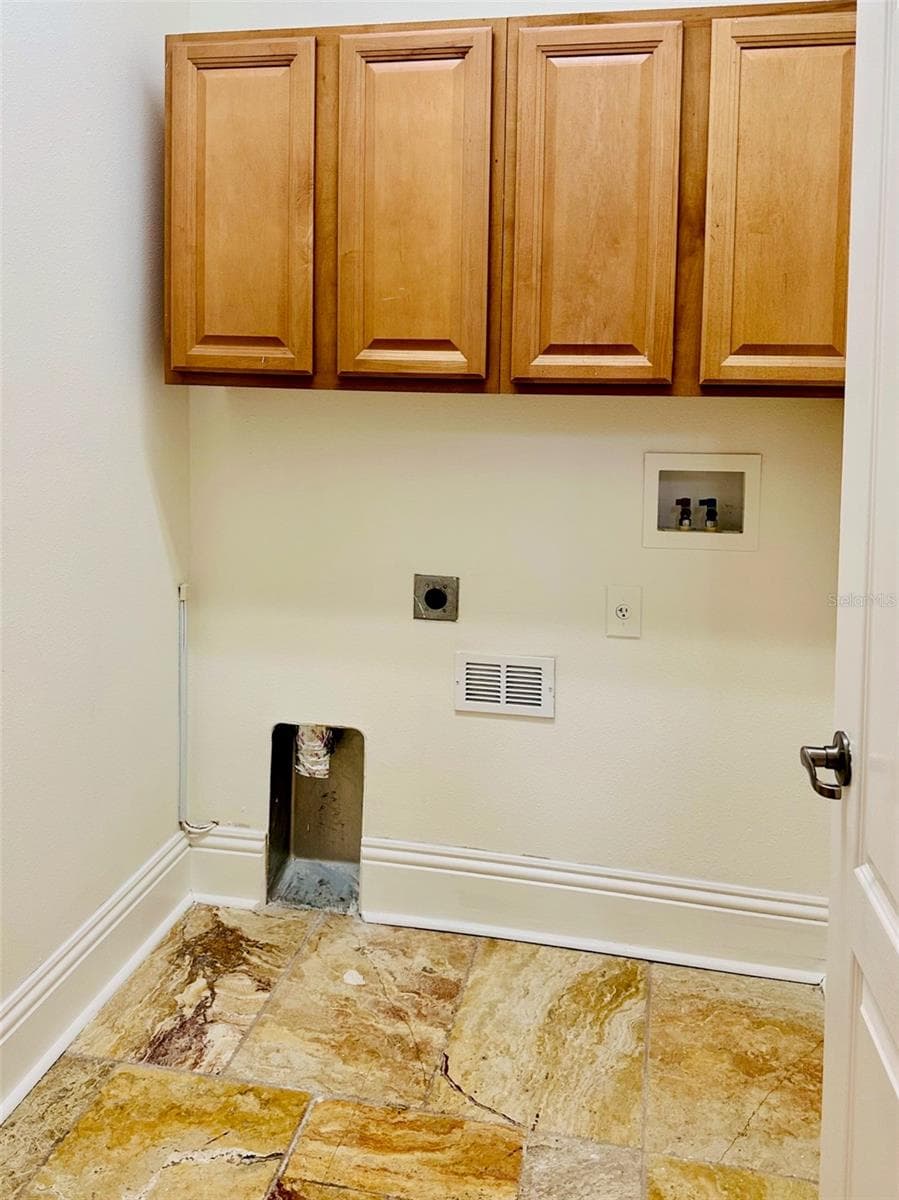 2904 TRINITY COTTAGE DRIVE — photo 18 of 58