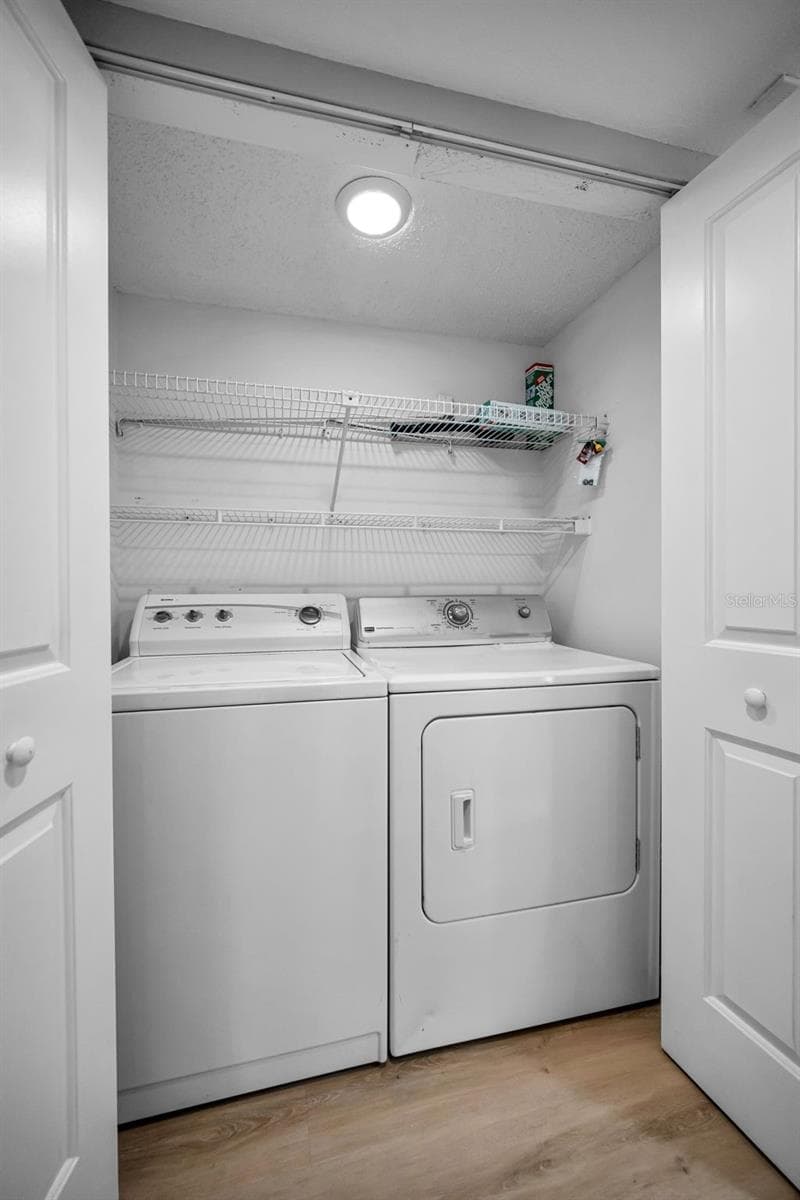 1324 PASADENA AVENUE — photo 35 of 58