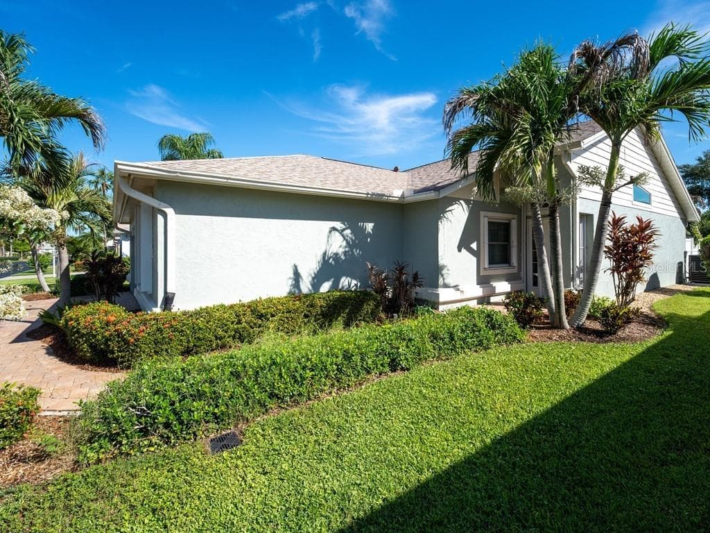 4322 EDENROSE WAY — photo 3 of 63