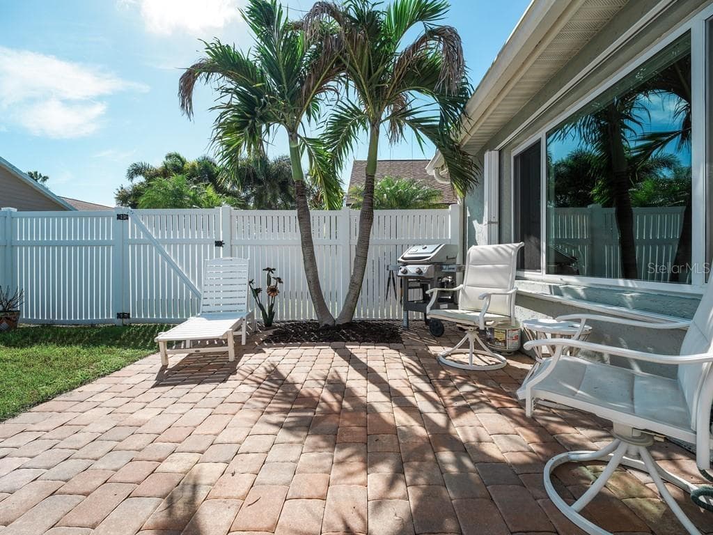 4322 EDENROSE WAY — photo 32 of 63