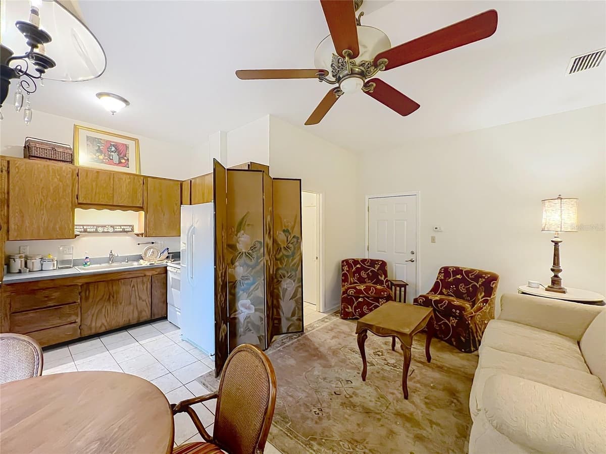 3851 SANFORD AVENUE — photo 38 of 76