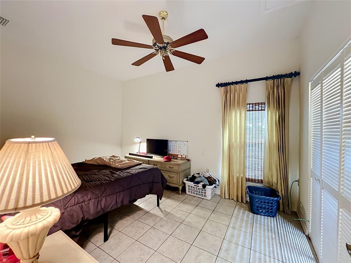 3851 SANFORD AVENUE — photo 43 of 76