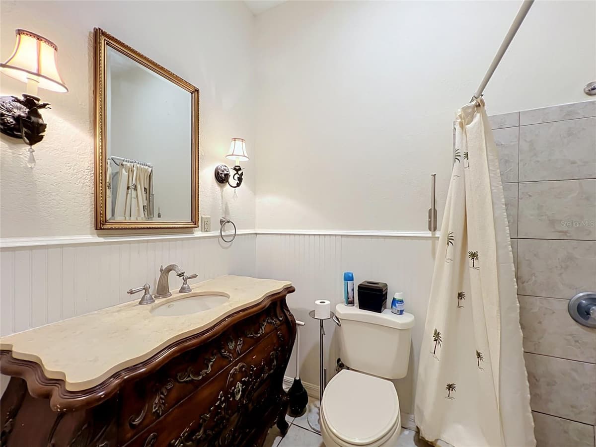 3851 SANFORD AVENUE — photo 47 of 76