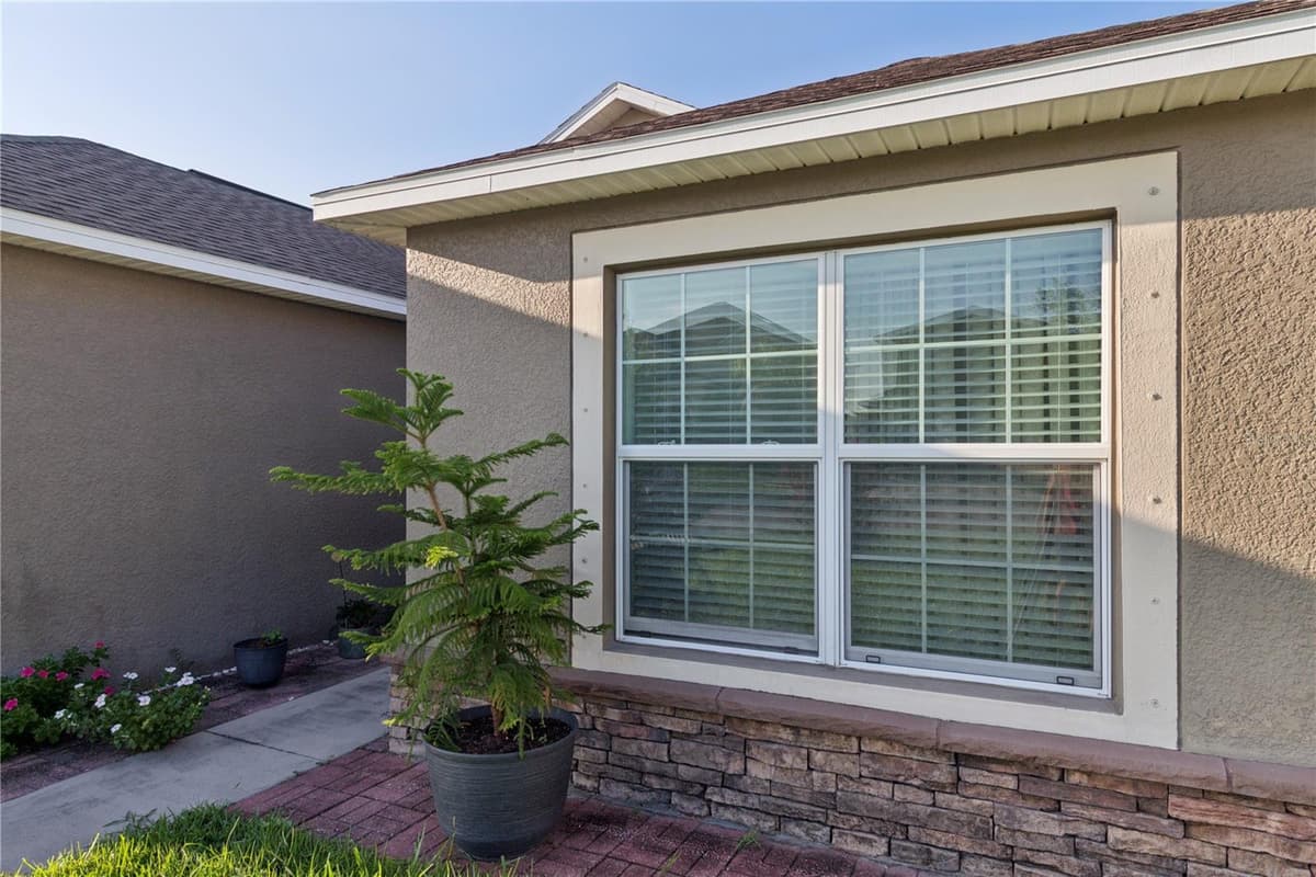 13743 NEWPORT SHORES DRIVE — photo 3 of 42
