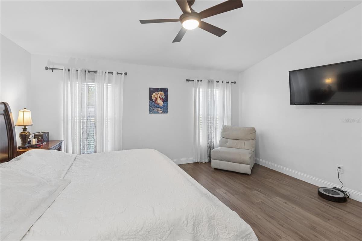 13743 NEWPORT SHORES DRIVE — photo 15 of 42