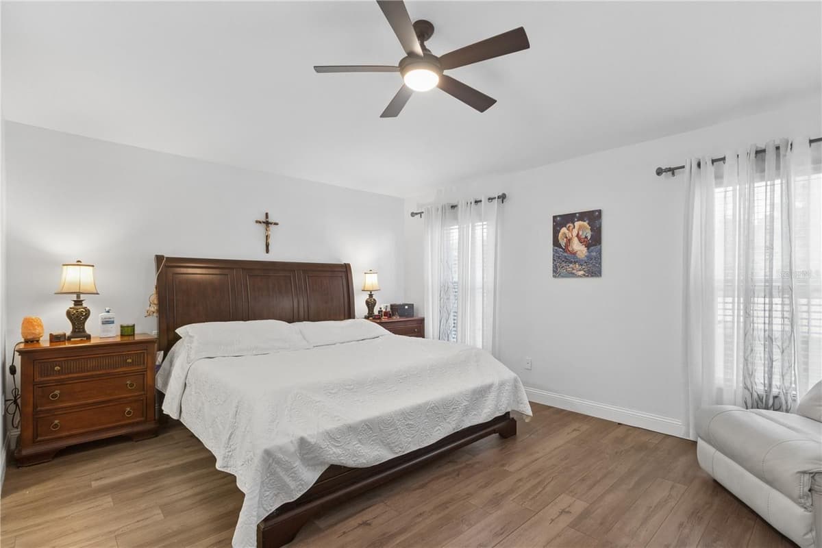 13743 NEWPORT SHORES DRIVE — photo 11 of 42