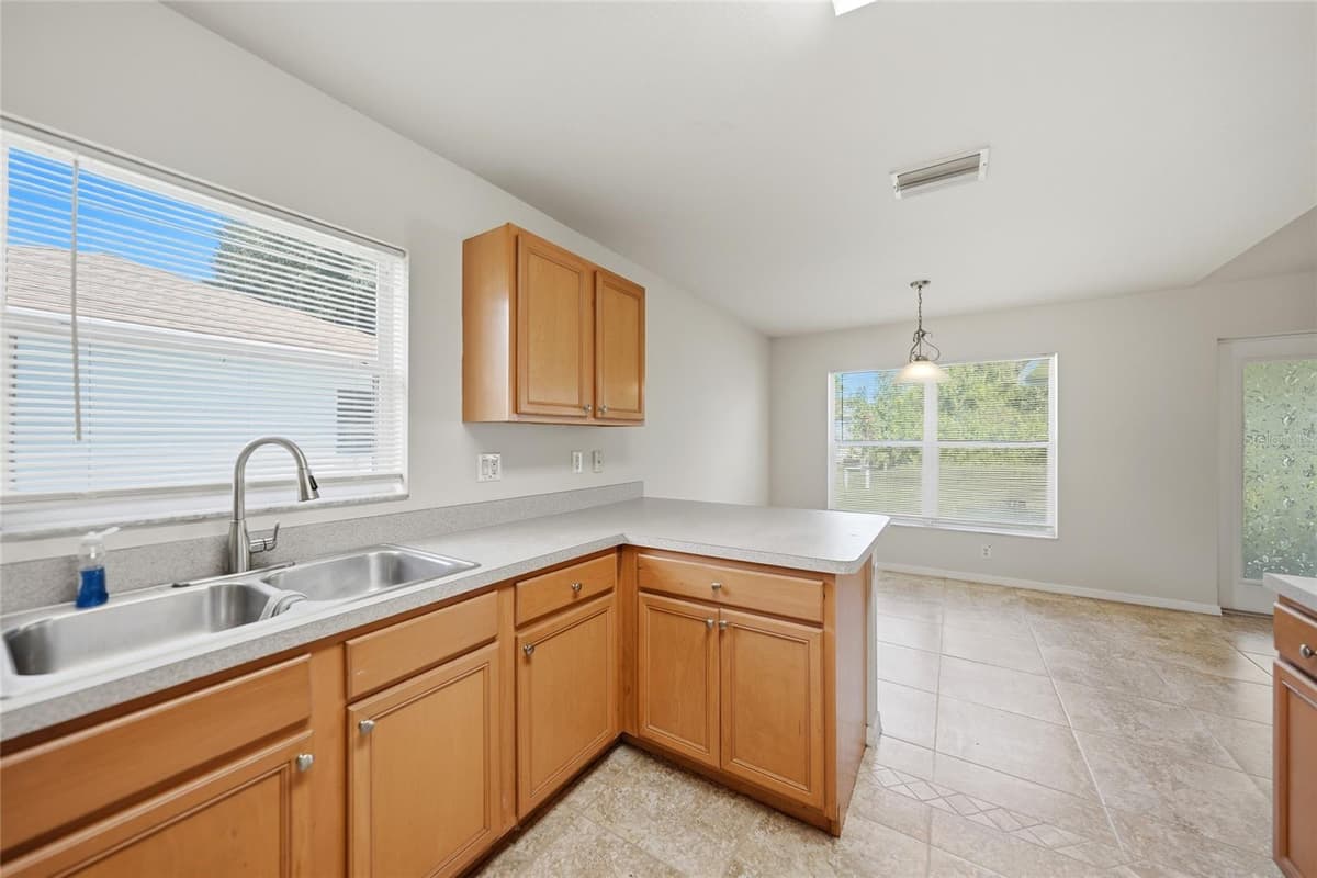 1471 PRAIRIE TERRACE — photo 4 of 35