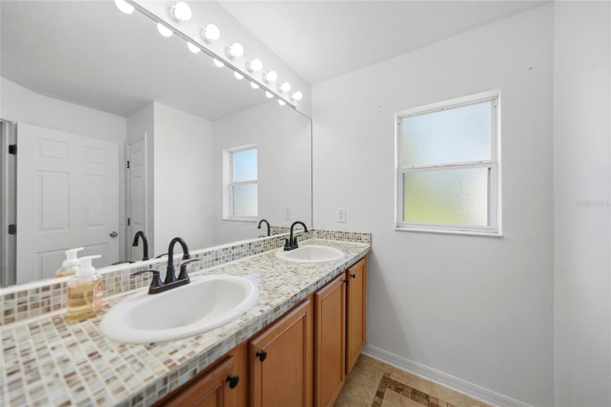 1471 PRAIRIE TERRACE — photo 13 of 35
