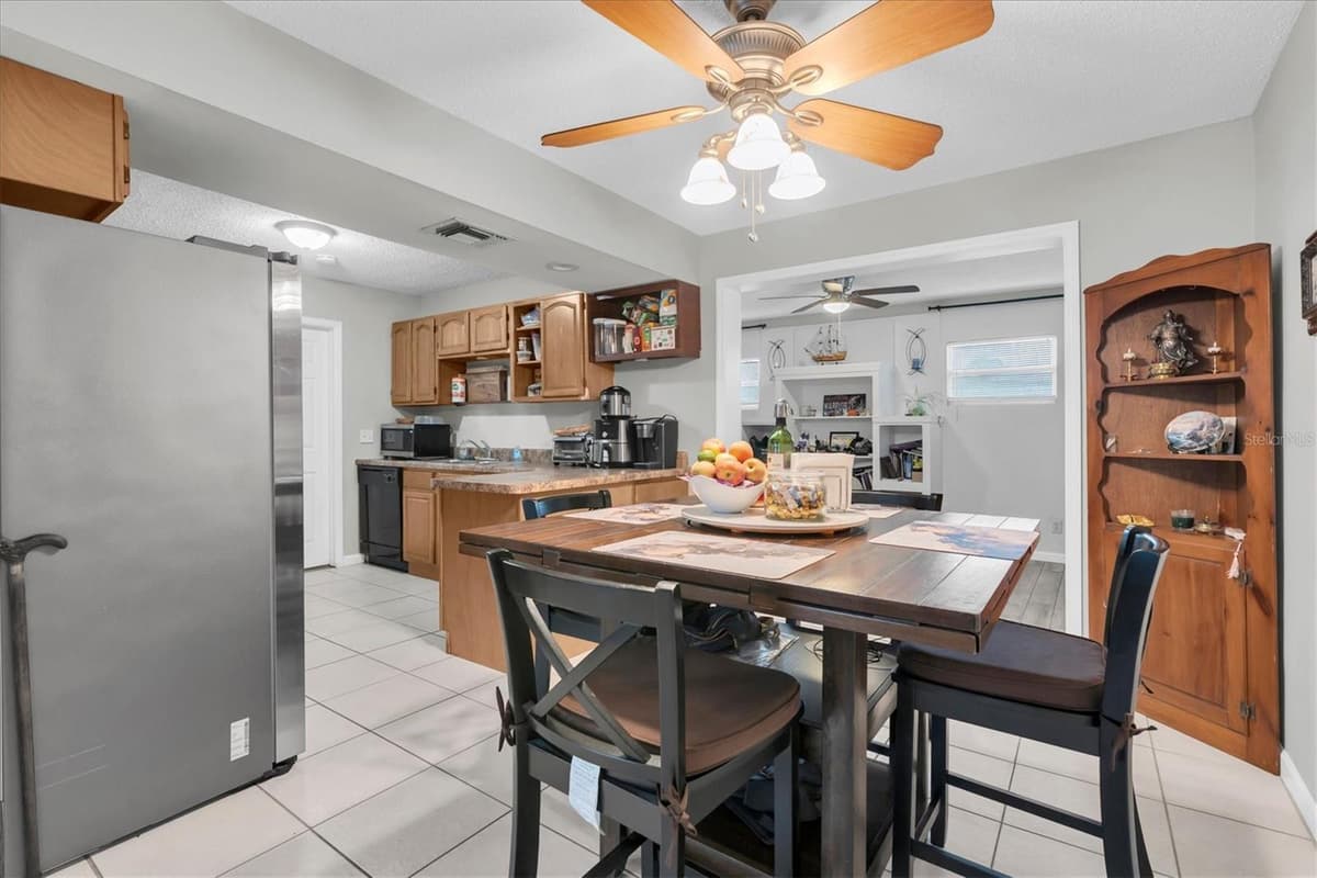 707 LEMONWOOD DRIVE — photo 15 of 34