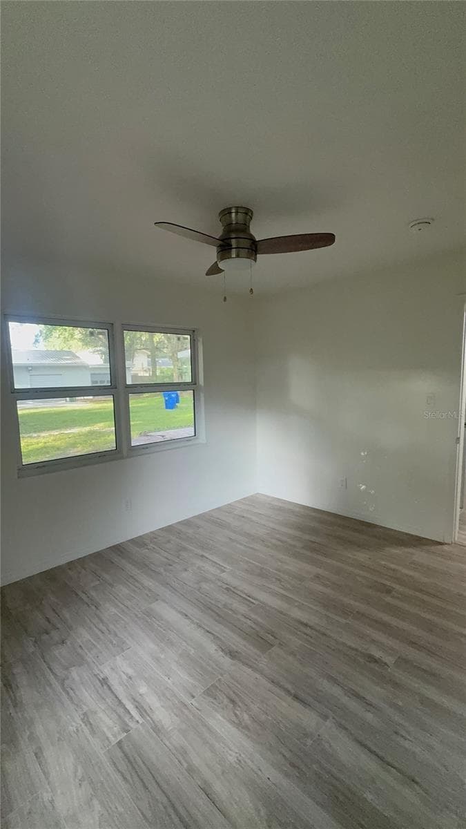2218 AVENUE B — photo 11 of 23