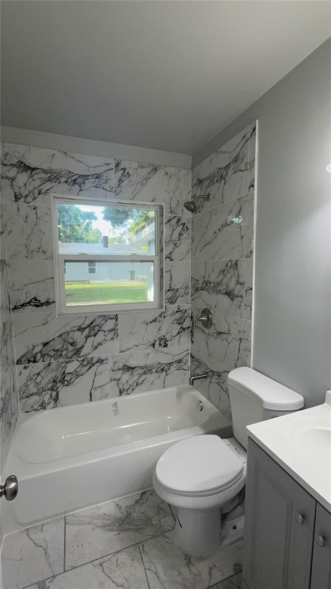 2218 AVENUE B — photo 9 of 23
