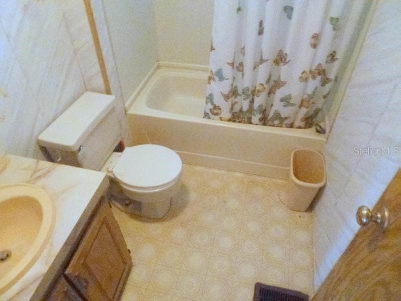 115 LAKE CALOOSA LANDING — photo 27 of 48