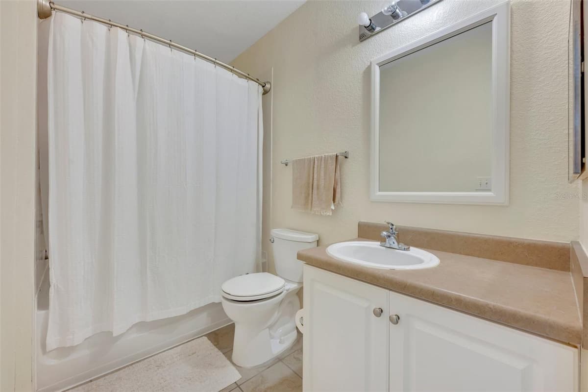 5550 MICHIGAN STREET — photo 15 of 21