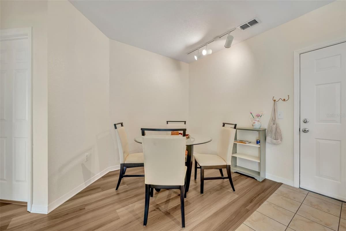 5550 MICHIGAN STREET — photo 7 of 21