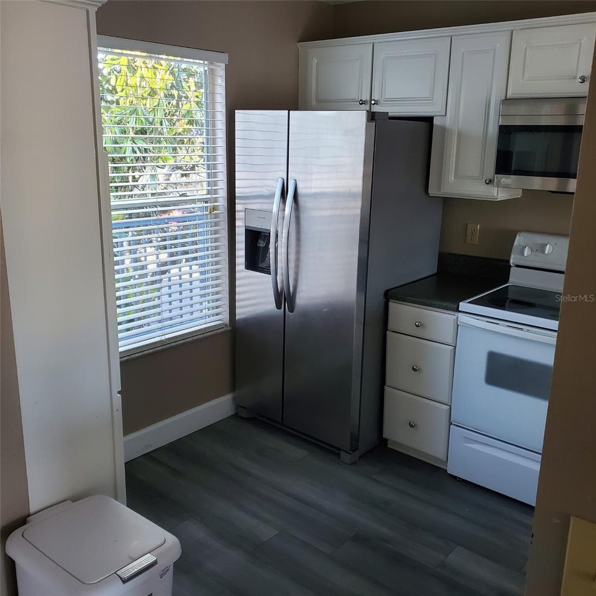 2504 WOODGATE BOULEVARD — photo 6 of 13