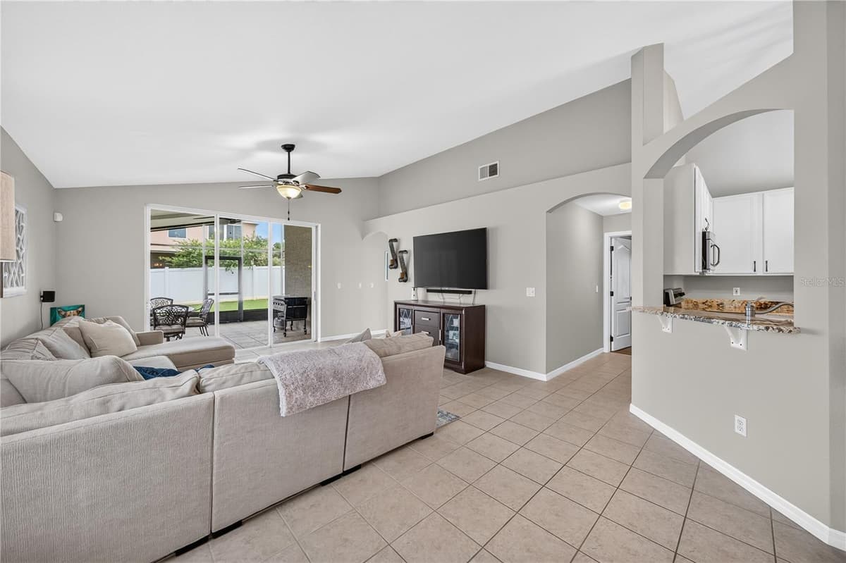 14001 FAIRWINDS COURT — photo 15 of 42