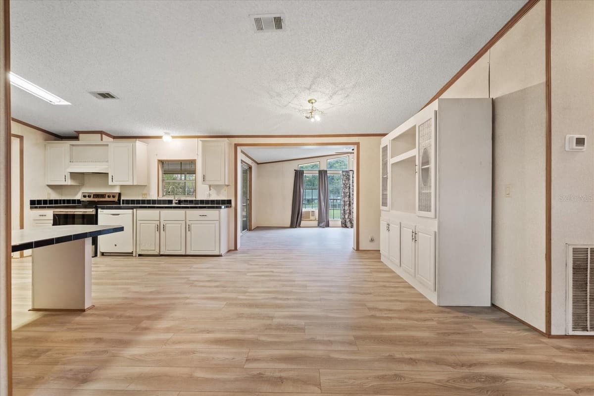 12936 MARSH ROAD — photo 4 of 53
