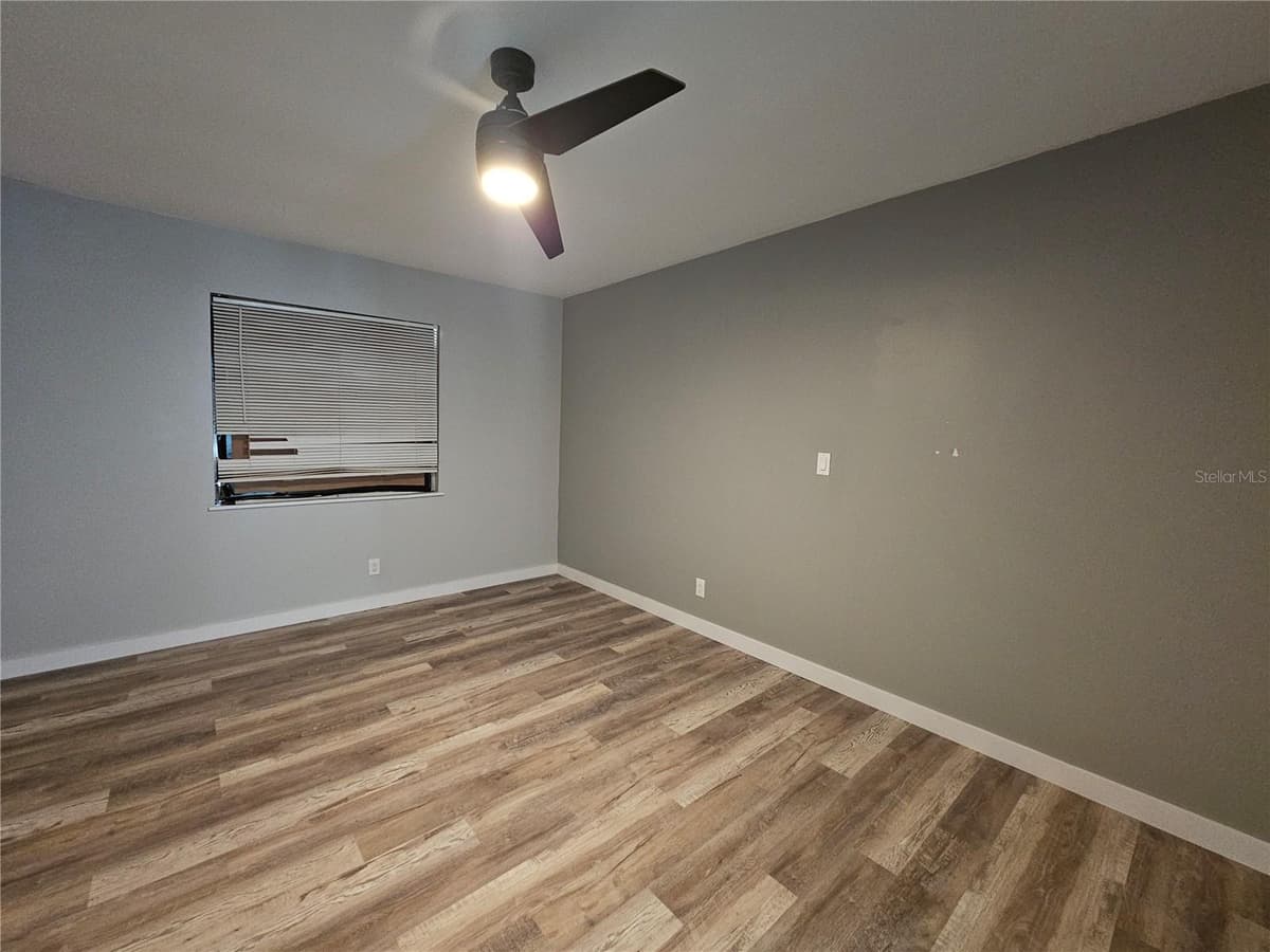 2321 INGRAM AVENUE — photo 30 of 32